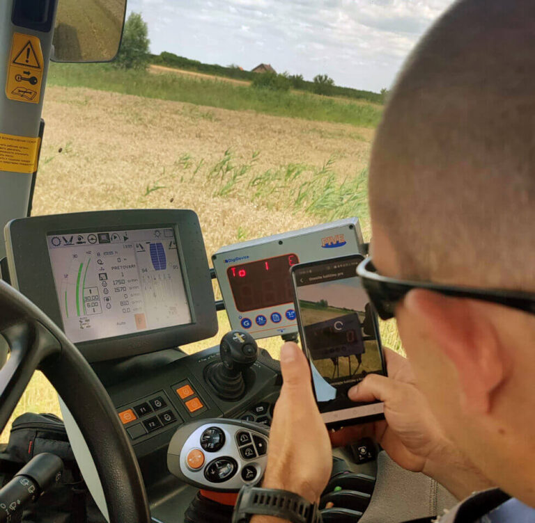 Simplifying Data Recording for Tractorists with Optical Character Recognition