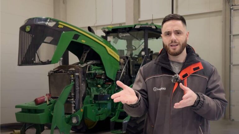 John Deere Tractor Problem: How We Diagnosed Smoke and Oil Leaks After 14 Months