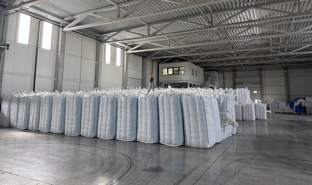 Sunflower big bags stored in the warehouse and managed through LoginEKO Farming Software.